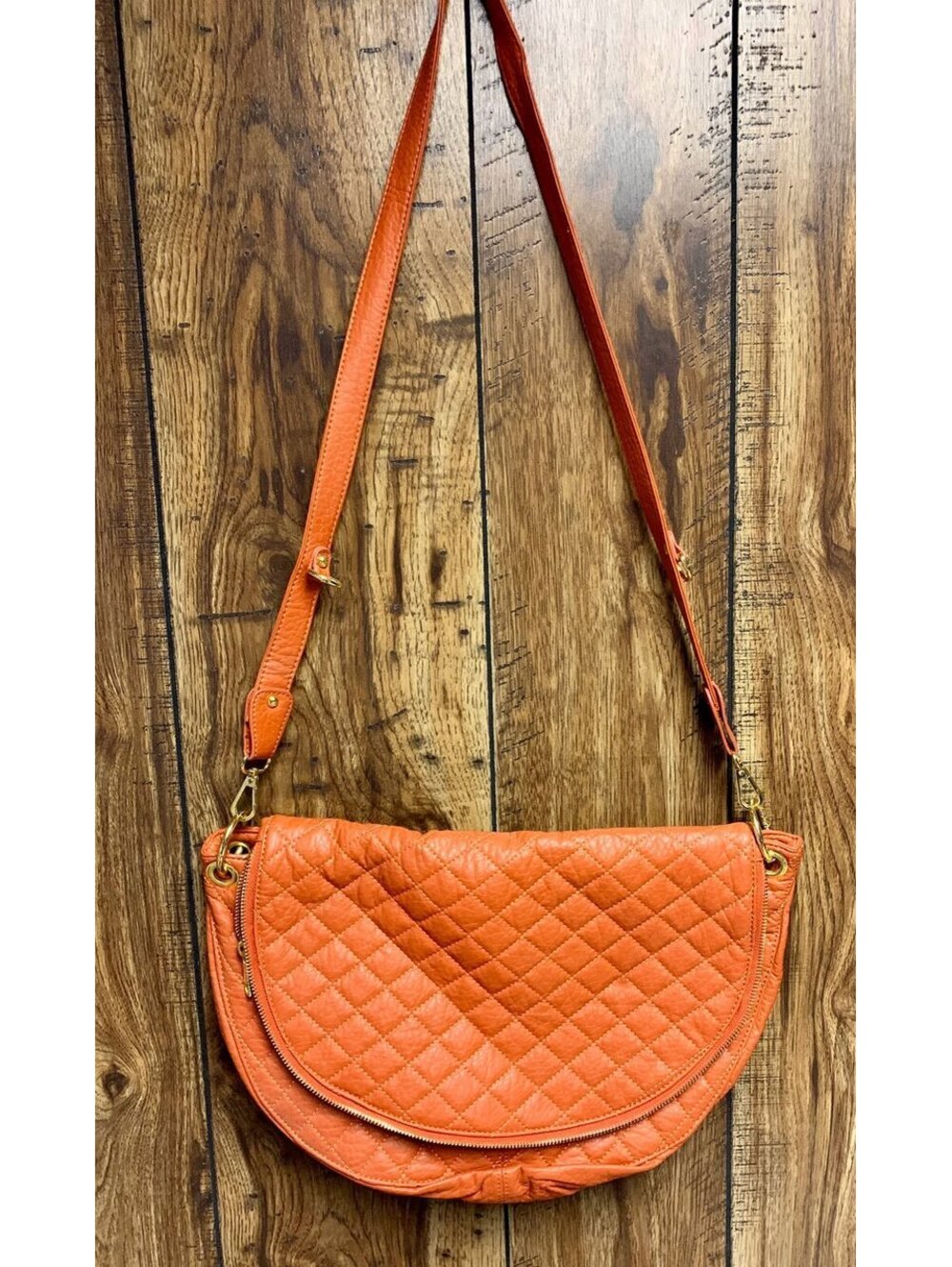 Siverdi Crossbody bag